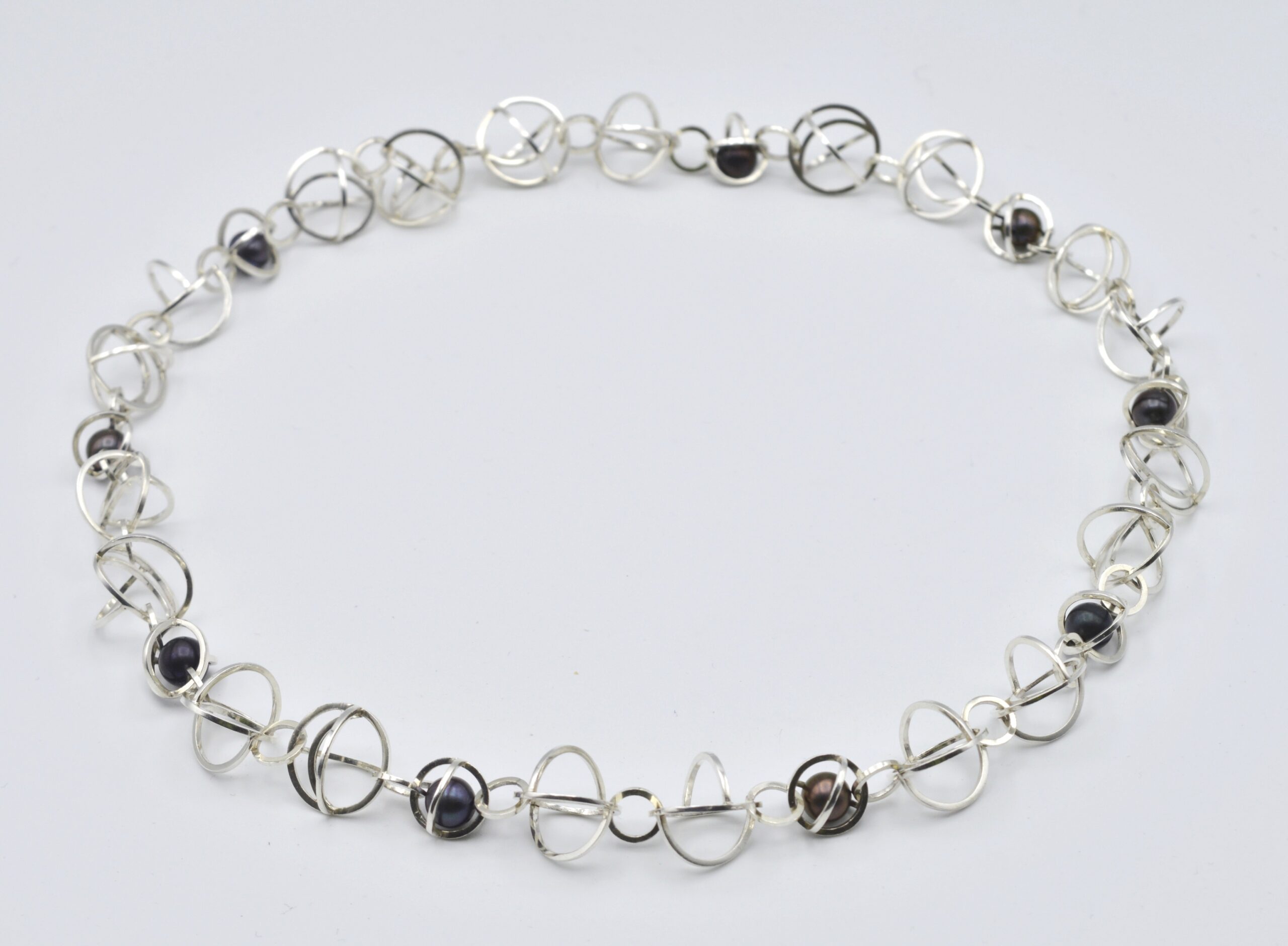 Collier dansende parels