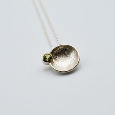 siergoed.com-hangertje-peridot-zilver-handgemaakt-bijzonderheden-conceptstore-zwolle (3)