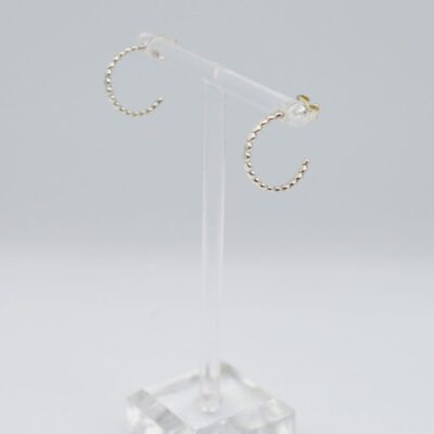 siergoed.com-oorbellen-handgemaakt-zilver-creool-parel-bijzonderheden-conceptstore-zwolle (3)