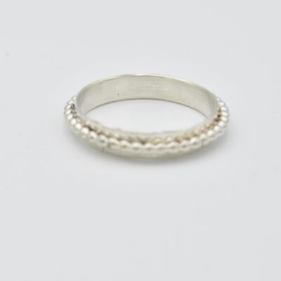 ring dubbel bol, pareldraad, gehamerd, getrommeld, structuur, handgemaakt, zilver, dubbele ring, siergoed.com, van-voor.com, op maat gemaakt.jpg (3)