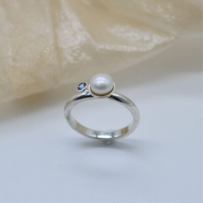 Ring aqua parel
