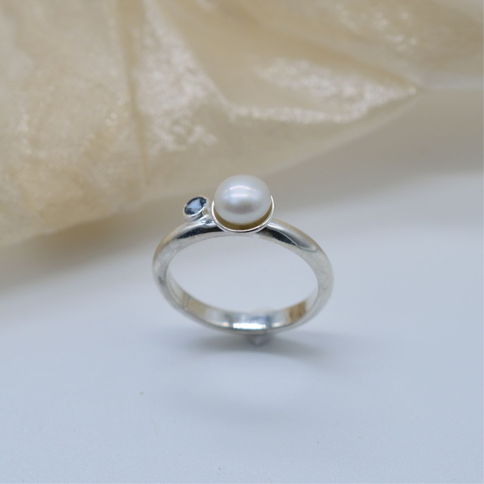 Ring aqua parel